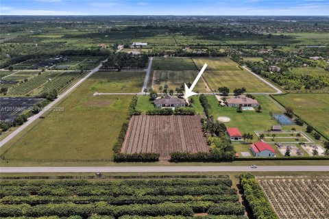 Villa ou maison à vendre à Homestead, Floride: 5 chambres, 510.68 m2 № 2076585 - photo 6