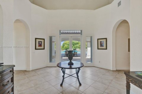 Villa ou maison à vendre à Homestead, Floride: 5 chambres, 510.68 m2 № 2076585 - photo 9