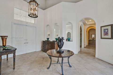 Villa ou maison à vendre à Homestead, Floride: 5 chambres, 510.68 m2 № 2076585 - photo 10