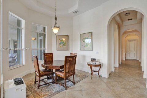 Villa ou maison à vendre à Homestead, Floride: 5 chambres, 510.68 m2 № 2076585 - photo 16