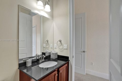 Villa ou maison à vendre à Homestead, Floride: 5 chambres, 510.68 m2 № 2076585 - photo 20