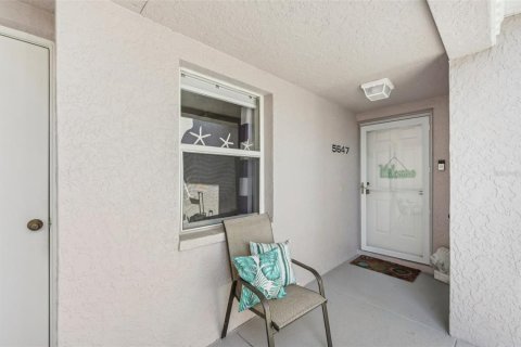 Купить кондоминиум в Сарасота, Флорида 5 комнат, 102.1м2, № 2106241 - фото 4