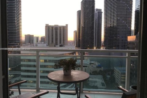 Купить кондоминиум в Майами, Флорида 1 спальня, 71.91м2, № 2049131 - фото 3