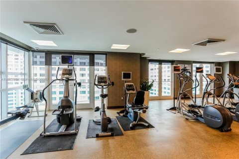 Купить кондоминиум в Майами, Флорида 1 спальня, 71.91м2, № 2049131 - фото 20