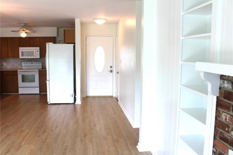 Casa en venta en Temple Terrace, Florida, 3 dormitorios, 108.05 m2 № 1831646 - foto 3