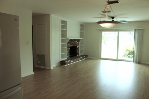Casa en venta en Temple Terrace, Florida, 3 dormitorios, 108.05 m2 № 1831646 - foto 16