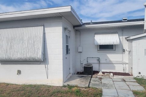 Villa ou maison à vendre à Pinellas Park, Floride: 3 chambres, 77.11 m2 № 2230273 - photo 20