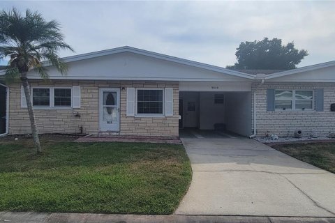 Villa ou maison à Pinellas Park, Floride 3 chambres, 77.11 m2 № 2230273