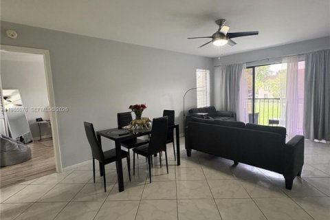 Condo in Greenacres, Florida, 1 bedroom  № 2050861 - photo 9