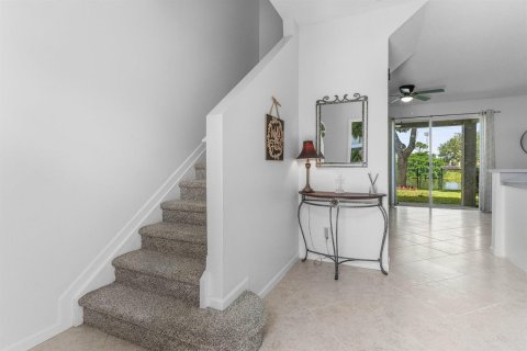 Townhouse in Lake Worth, Florida 3 bedrooms, 144.83 sq.m. № 2259683 - photo 4