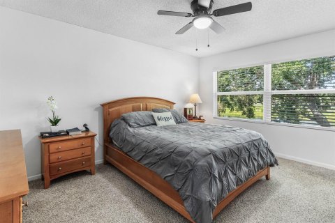 Townhouse in Lake Worth, Florida 3 bedrooms, 144.83 sq.m. № 2259683 - photo 22