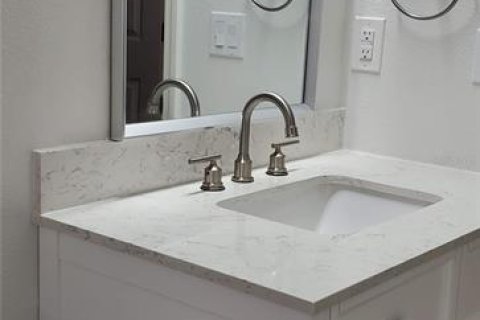 Villa ou maison à louer à Sarasota, Floride: 2 chambres, 162.02 m2 № 1806673 - photo 17