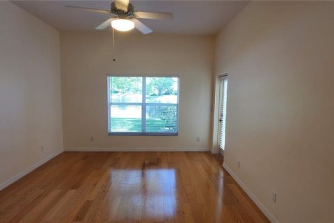 Villa ou maison à louer à Sarasota, Floride: 2 chambres, 162.02 m2 № 1806673 - photo 10