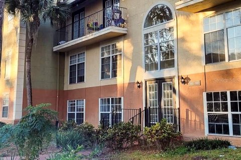 Copropriété à louer à Orlando, Floride: 2 chambres, 108.23 m2 № 1371214 - photo 1