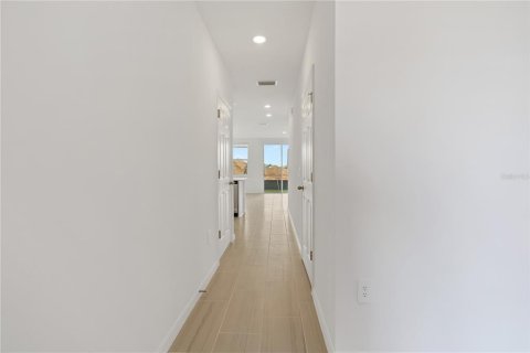 Adosado en alquiler en Clermont, Florida, 3 dormitorios, 137.96 m2 № 1815012 - foto 3