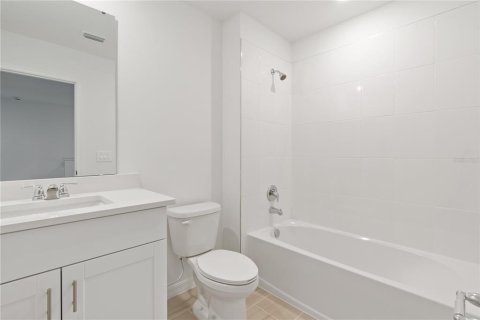 Adosado en alquiler en Clermont, Florida, 3 dormitorios, 137.96 m2 № 1815012 - foto 21