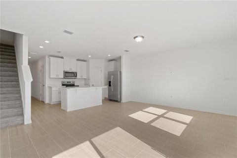 Adosado en alquiler en Clermont, Florida, 3 dormitorios, 137.96 m2 № 1815012 - foto 7