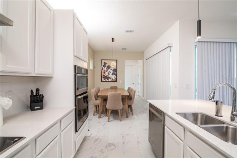 House in Four Corners, Florida 5 bedrooms, 285.77 sq.m. № 1747474 - photo 26