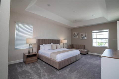 House in Four Corners, Florida 5 bedrooms, 285.77 sq.m. № 1747474 - photo 30