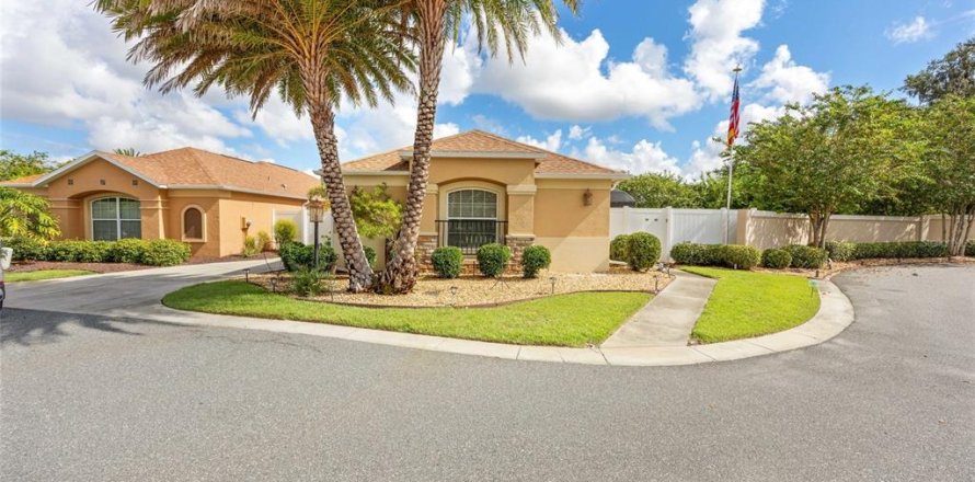 Villa ou maison à The Villages, Floride 3 chambres, 131.55 m2 № 1905823