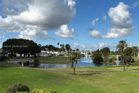 Condominio en venta en Coconut Creek, Florida, 1 dormitorio, 69.49 m2 № 2006012 - foto 23