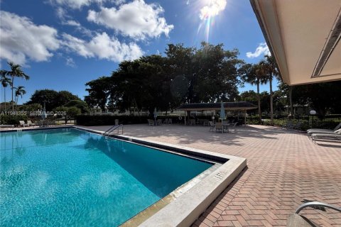 Condominio en venta en Coconut Creek, Florida, 1 dormitorio, 69.49 m2 № 2006012 - foto 30