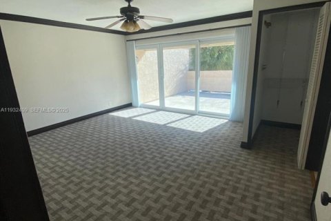 Touwnhouse à louer à Plantation, Floride: 3 chambres, 164.44 m2 № 1990624 - photo 12