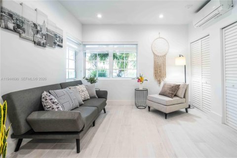 Apartment in Miami Beach, Florida 2 bedrooms № 2000929 - photo 6