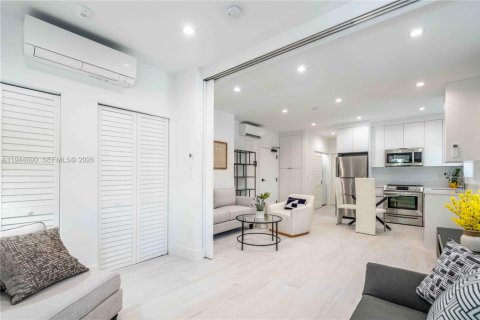 Apartment in Miami Beach, Florida 2 bedrooms № 2000929 - photo 5