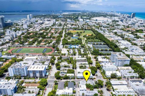 Apartment in Miami Beach, Florida 2 bedrooms № 2000929