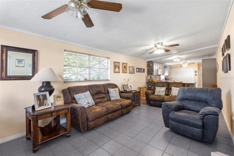 Villa ou maison à vendre à Tampa, Floride: 4 chambres, 196.3 m2 № 1909496 - photo 4