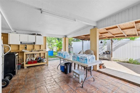 Villa ou maison à vendre à Tampa, Floride: 4 chambres, 196.3 m2 № 1909496 - photo 23
