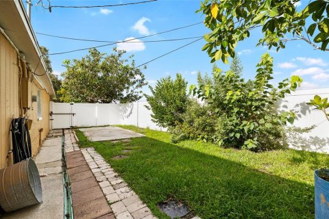 Villa ou maison à vendre à Tampa, Floride: 4 chambres, 196.3 m2 № 1909496 - photo 28