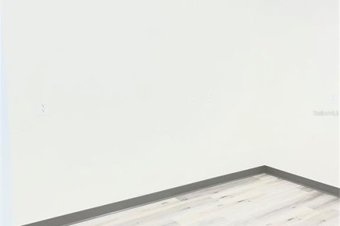 Immobilier commercial à louer à DeLand, Floride: 135.54 m2 № 2108847 - photo 19