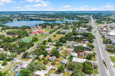 House in Eustis, Florida 4 bedrooms, 171.68 sq.m. № 1804749 - photo 24