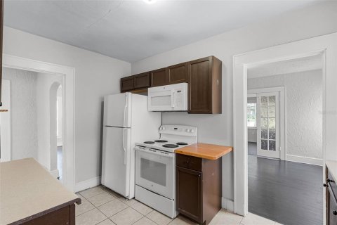 House in Eustis, Florida 4 bedrooms, 171.68 sq.m. № 1804749 - photo 14