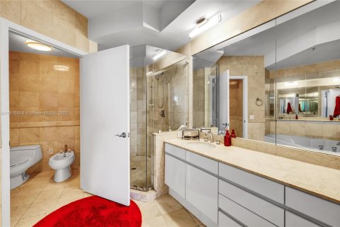 Купить кондоминиум в Майами, Флорида 3 спальни, 233.18м2, № 2021157 - фото 12
