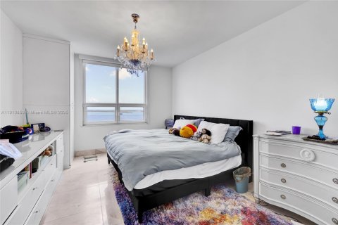 Купить кондоминиум в Майами, Флорида 3 спальни, 233.18м2, № 2021157 - фото 13