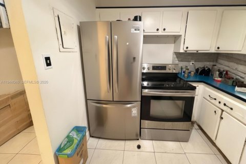 Condo in Miami, Florida  № 2002686 - photo 4