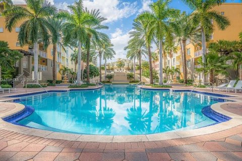 Condo in Miami Beach, Florida, 3 bedrooms  № 2039825 - photo 29