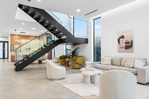 Townhouse in Miami, Florida 4 bedrooms, 224.45 sq.m. № 1954072 - photo 10