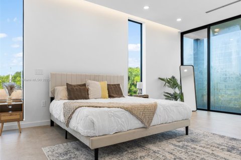 Townhouse in Miami, Florida 4 bedrooms, 224.45 sq.m. № 1954072 - photo 15