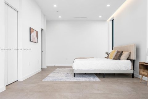 Townhouse in Miami, Florida 4 bedrooms, 224.45 sq.m. № 1954072 - photo 16