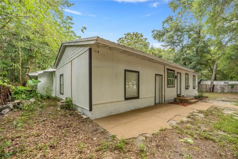 House in Reddick, Florida 3 bedrooms, 126.72 sq.m. № 1832953 - photo 8