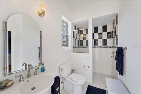 Casa en venta en Bradenton, Florida, 4 dormitorios, 233.37 m2 № 1736388 - foto 22