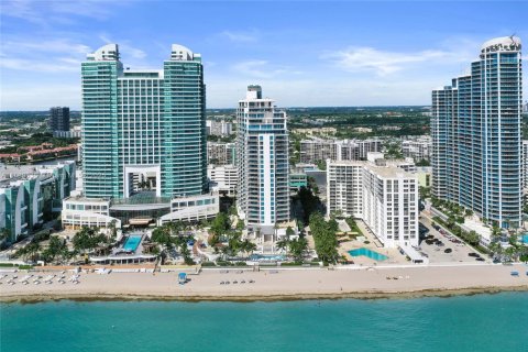 Copropriété à louer à Hollywood, Floride: 3 chambres, 209.96 m2 № 1944290 - photo 11