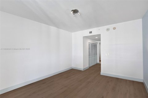 Copropriété à louer à Hollywood, Floride: 3 chambres, 209.96 m2 № 1944290 - photo 21