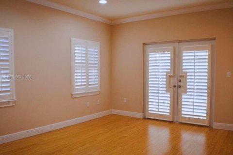 Casa en alquiler en Miami, Florida, 3 dormitorios, 114.83 m2 № 2052004 - foto 5
