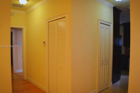 Casa en alquiler en Miami, Florida, 3 dormitorios, 114.83 m2 № 2052004 - foto 14