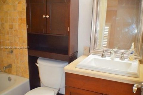Casa en alquiler en Miami, Florida, 3 dormitorios, 114.83 m2 № 2052004 - foto 20